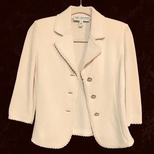 St. John Collection knit blazer sz 2 ivory